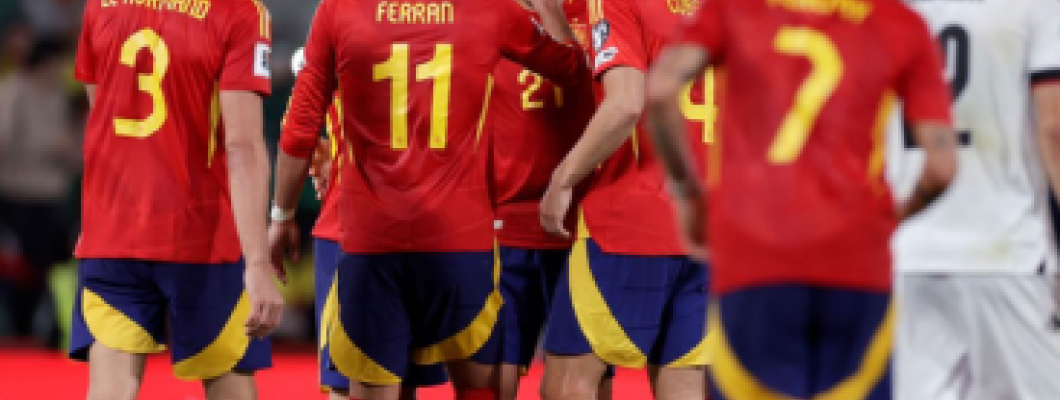 Luis de la Fuente ponownie nadrabia absencję